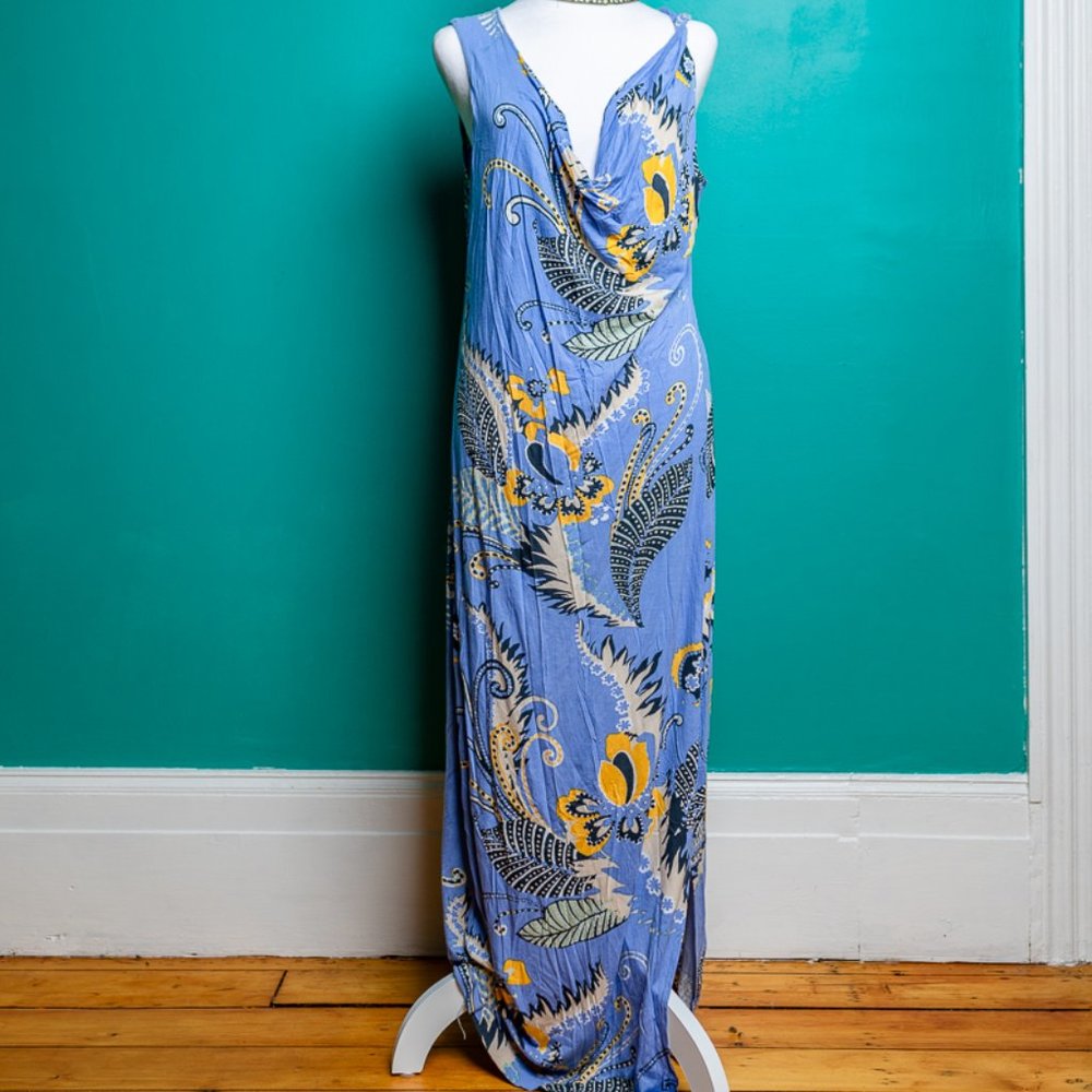 Slinky Tahari Dress - Summer Outing